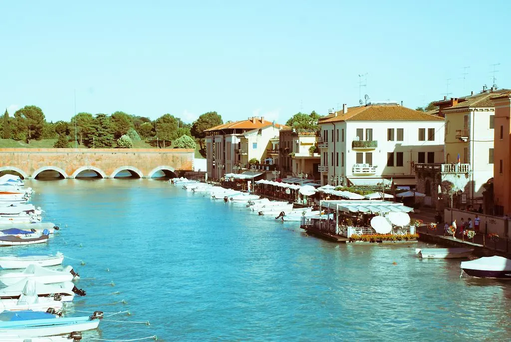 Casa Girardi Lejlighed Peschiera del Garda 0*,